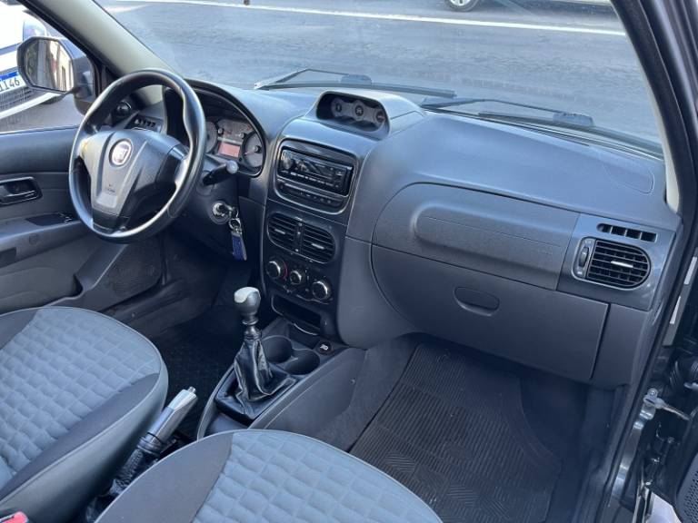 FIAT - STRADA - 2013/2013 - Cinza - R$ 54.900,00