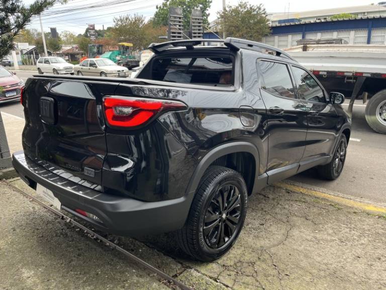 FIAT - TORO - 2023/2023 - Preta - R$ 139.900,00