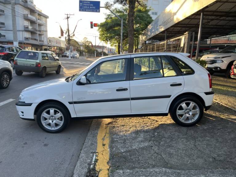 VOLKSWAGEN - GOL - 2004/2005 - Branca - R$ 41.900,00