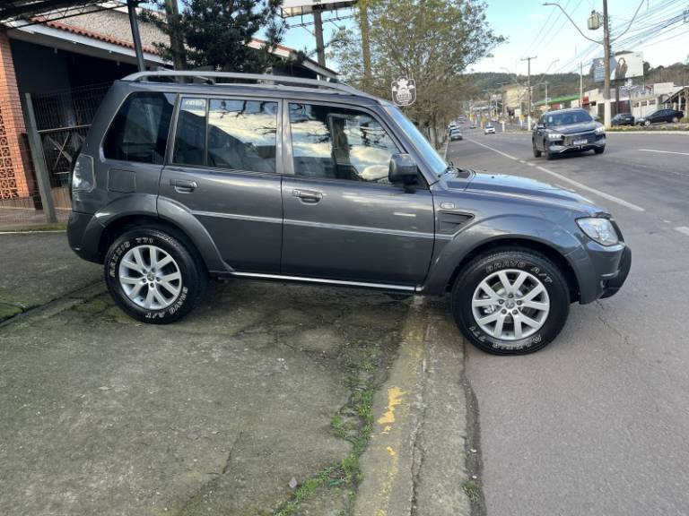 MITSUBISHI - PAJERO TR4 - 2013/2014 - Cinza - R$ 59.900,00