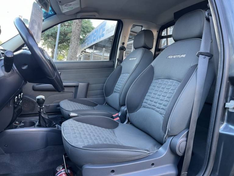FIAT - STRADA - 2013/2013 - Cinza - R$ 54.900,00