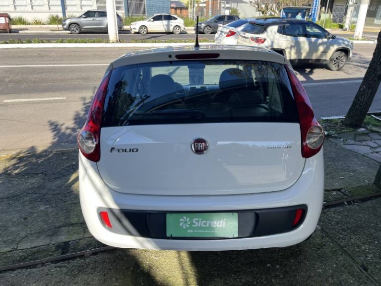 FIAT - PALIO - 2016/2017 - Branca - R$ 47.990,00