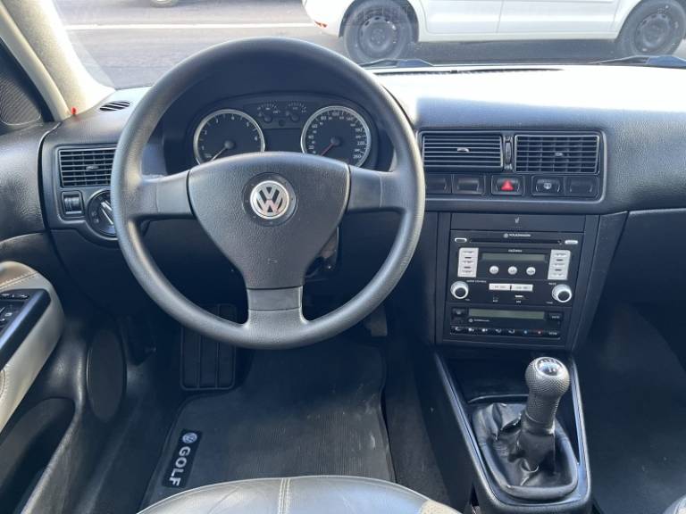 VOLKSWAGEN - GOLF - 2008/2008 - Prata - R$ 51.900,00