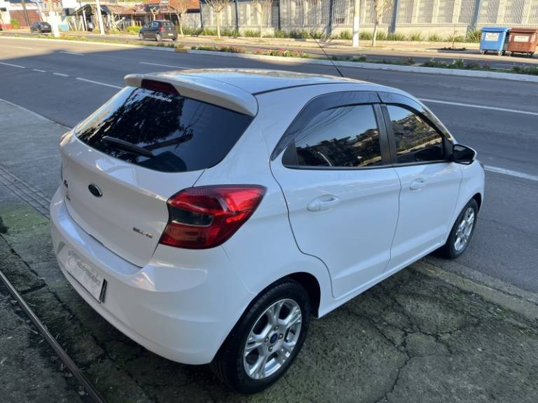 FORD - KA - 2015/2015 - Branca - R$ 46.900,00
