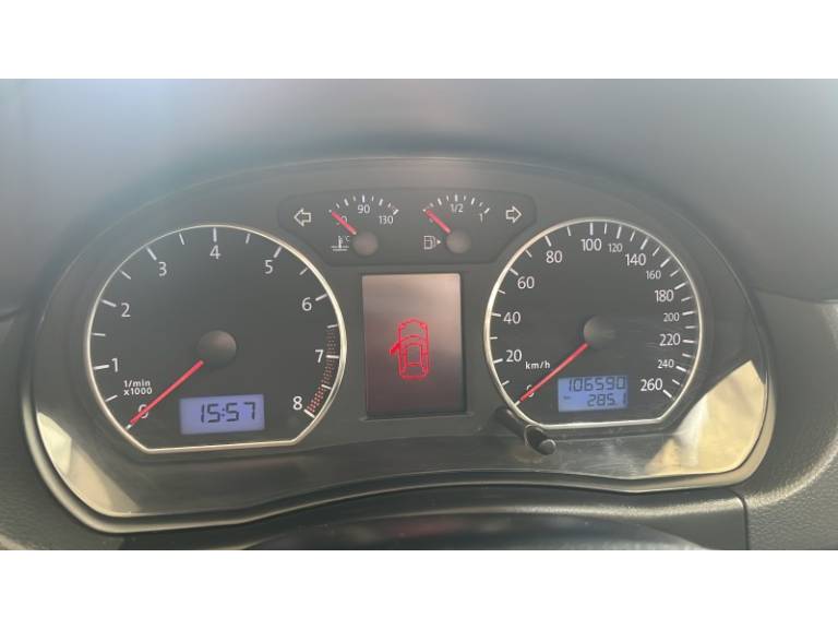 VOLKSWAGEN - POLO - 2008/2009 - Prata - R$ 47.900,00
