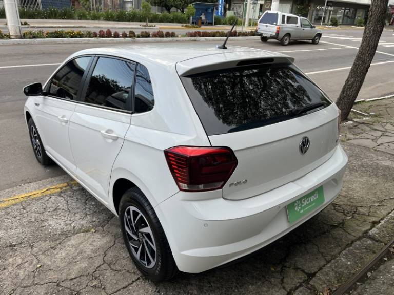 VOLKSWAGEN - POLO - 2019/2020 - Branca - R$ 72.900,00