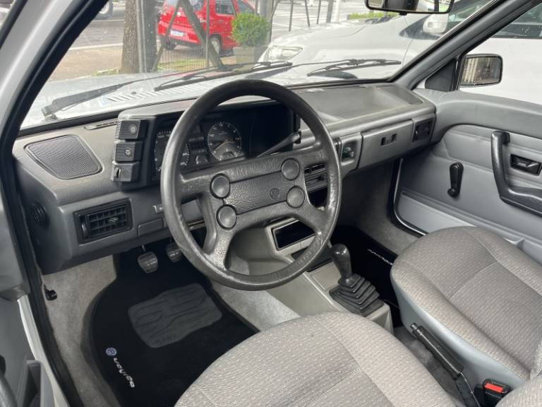 VOLKSWAGEN - VOYAGE - 1995/1995 - Branca - R$ 45.000,00