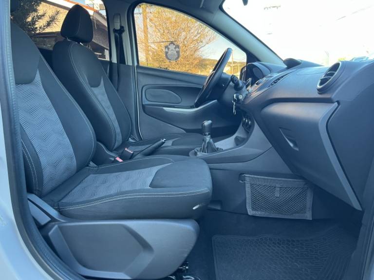 FORD - KA - 2015/2015 - Branca - R$ 46.900,00