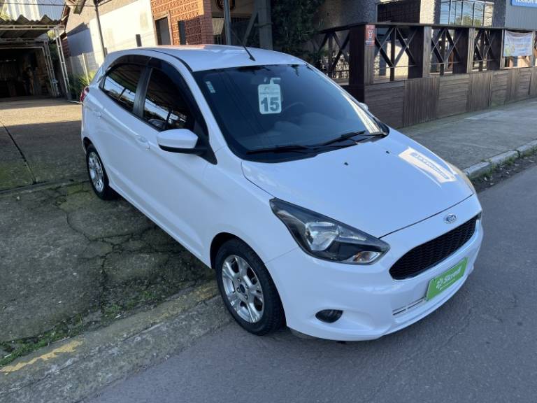 FORD - KA - 2015/2015 - Branca - R$ 46.900,00