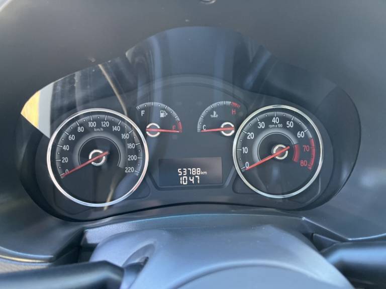 FIAT - PALIO - 2016/2017 - Branca - R$ 47.990,00