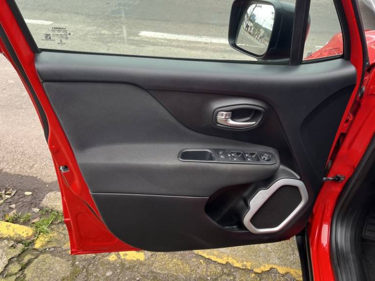 JEEP - RENEGADE - 2018/2019 - Vermelha - R$ 76.900,00