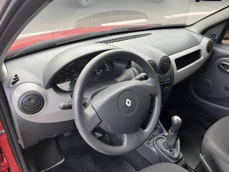 RENAULT - SANDERO - 2008/2009 - Vermelha - R$ 25.900,00
