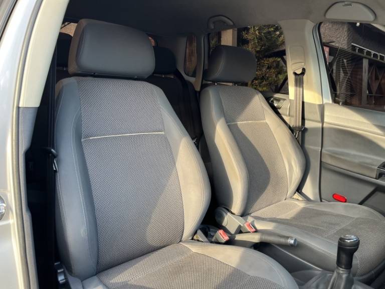 VOLKSWAGEN - POLO - 2008/2009 - Prata - R$ 47.900,00