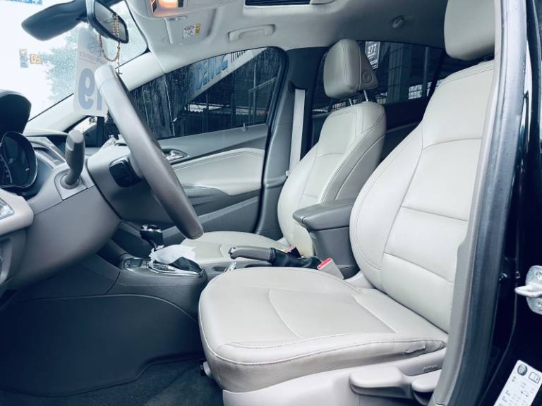 CHEVROLET - CRUZE - 2018/2019 - Preta - R$ 109.000,00