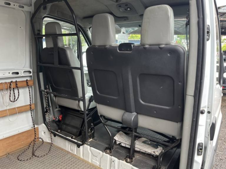 RENAULT - MASTER - 2012/2013 - Branca - R$ 110.000,00