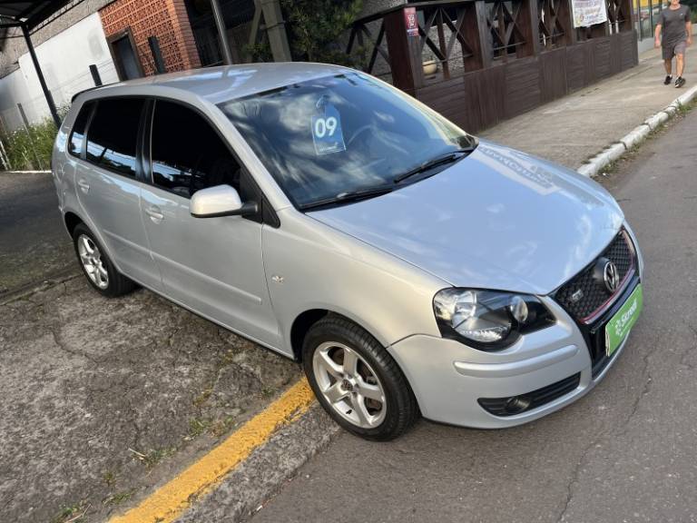 VOLKSWAGEN - POLO - 2008/2009 - Prata - R$ 47.900,00