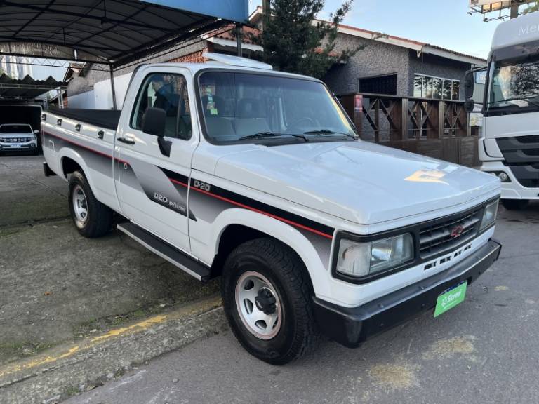 CHEVROLET - D20 - 1993/1994 - Branca - R$ 130.000,00